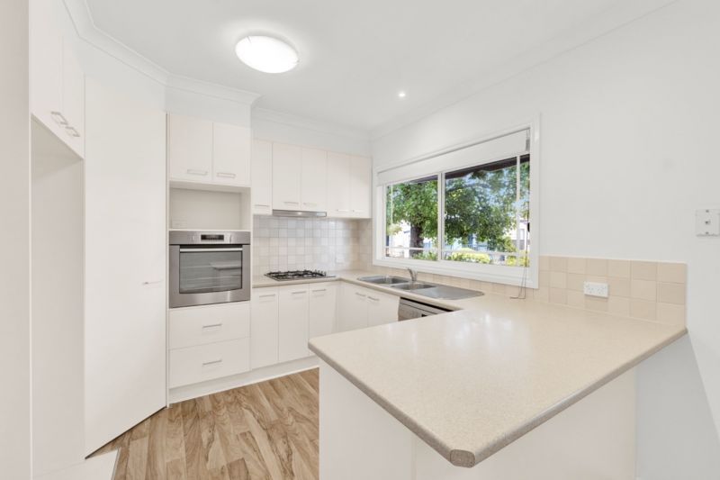 Lifestyle Communities Brookfield - Resort-style living in a prime corner position