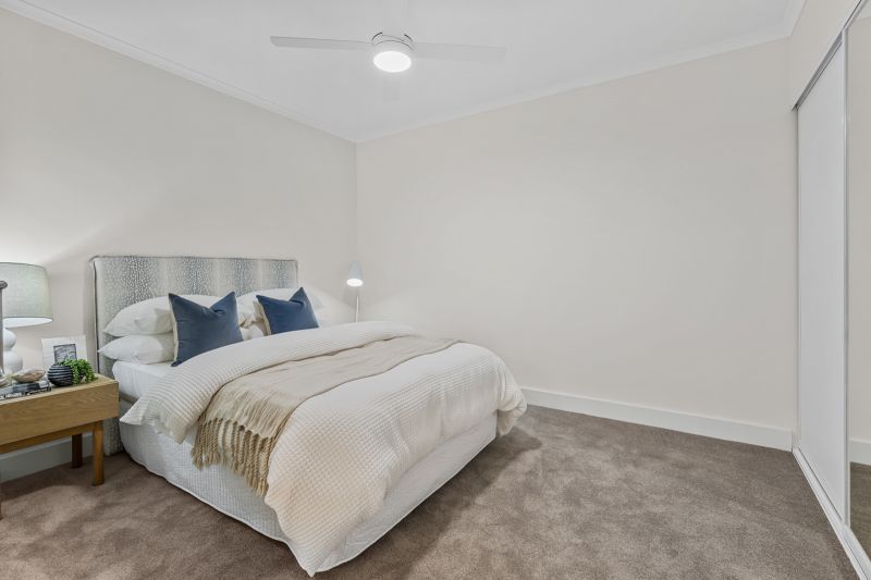 Relaxed bayside living in a two-bedroom apartment