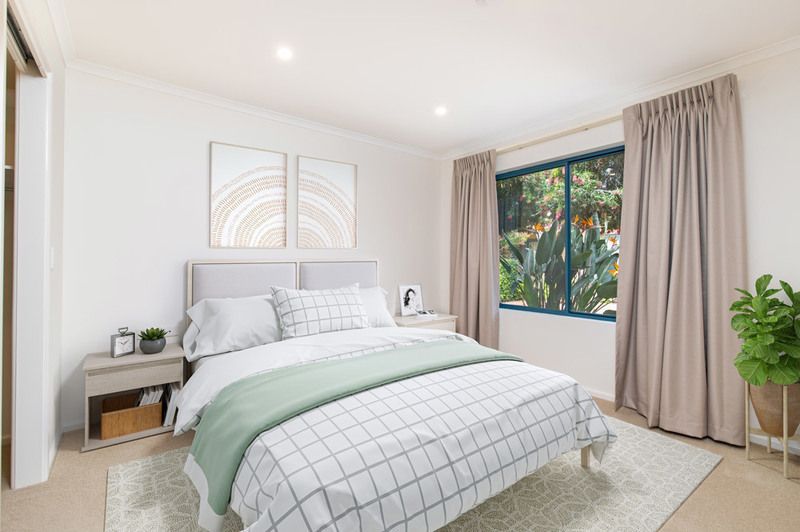 Stylish apartment in our charming and sought after Laurels Estate