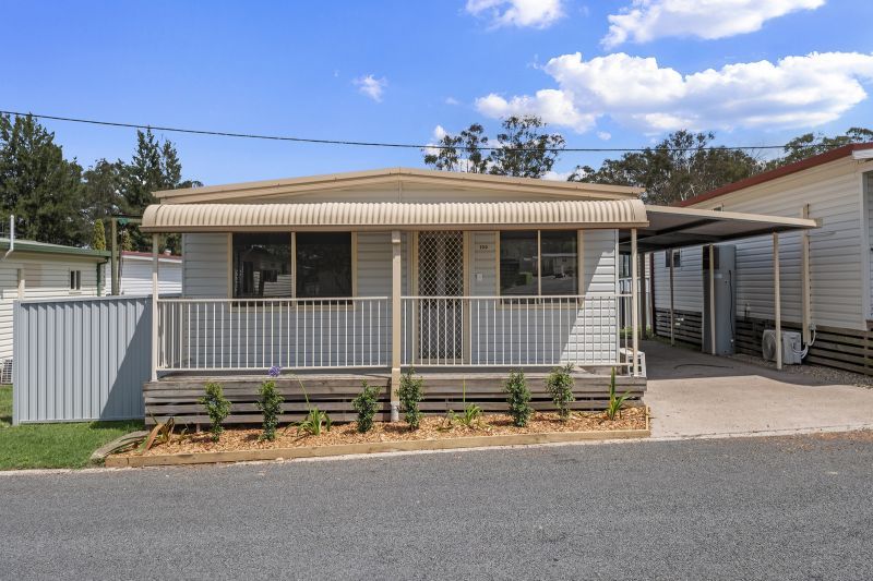 Two Bedroom Home - Fresh Modern Kitchen!