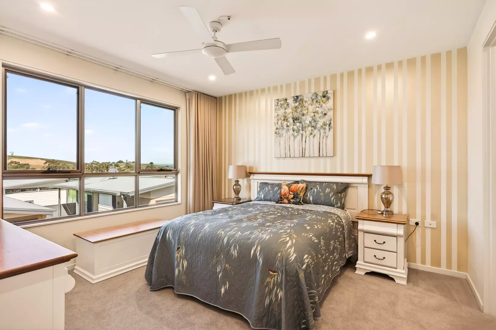  Beautifully renovated 3 Bedroom Villa