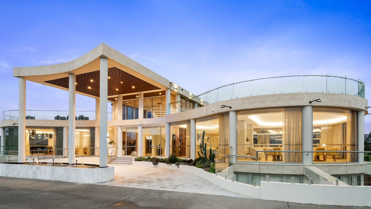 Villa 36 - Luxury Country Living, Sydney Convenience: Marston Living Galston.