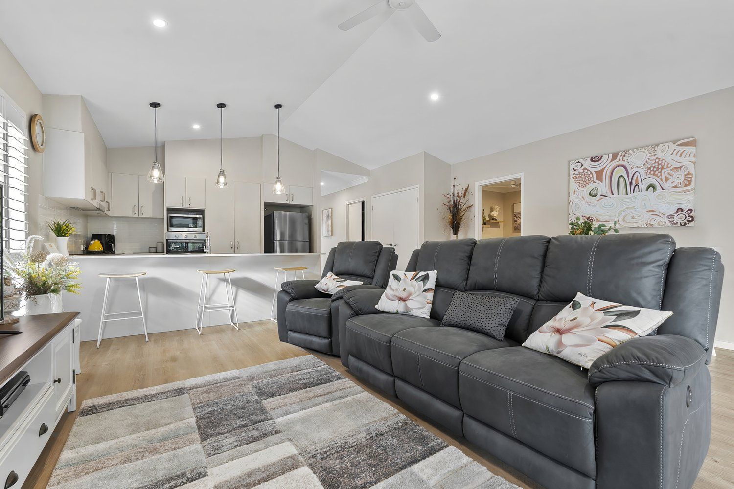 Immaculate Haven - Quiet Location
