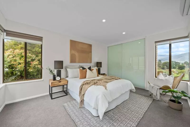 Modern villa with views of Bilton Bay