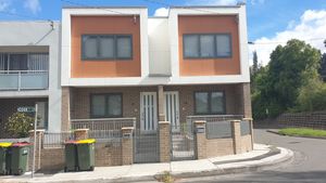 Building, and downsizing into, a duplex: your ultimate guide