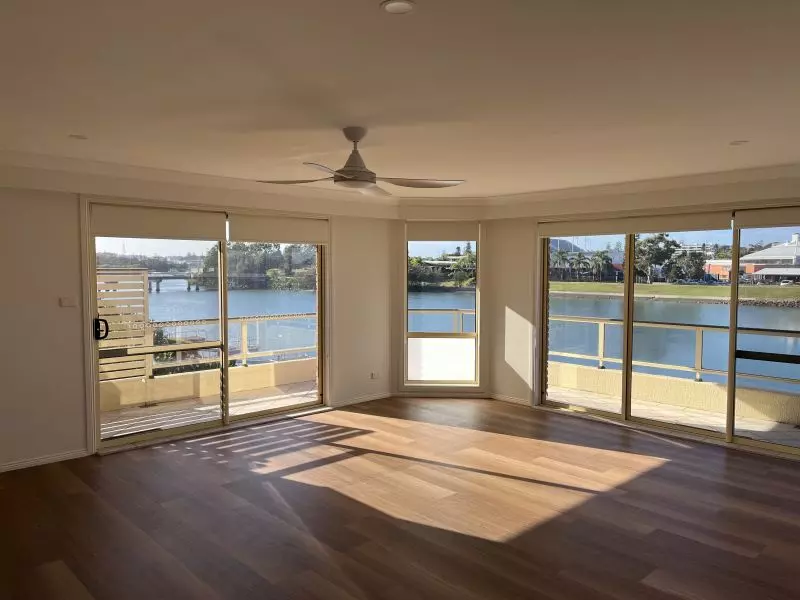 Under Offer -Stunning water view of the Governors Way canal from this spacious 3 bedroom unit