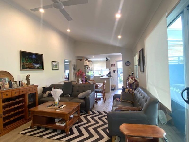 Perfect Home With The Lot!