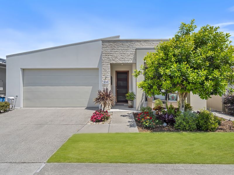 Site 138 - Established Grand Aston