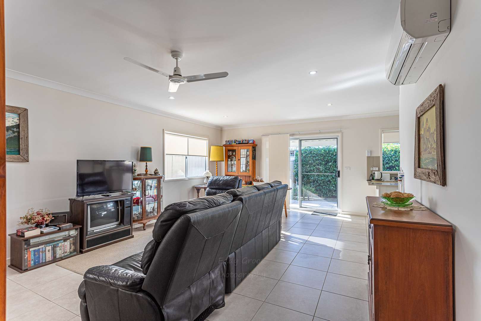 Palm Lake Resort Fern Bay - Close to all amenities