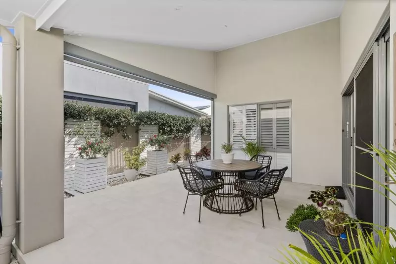 Site 186 - Established Atoll