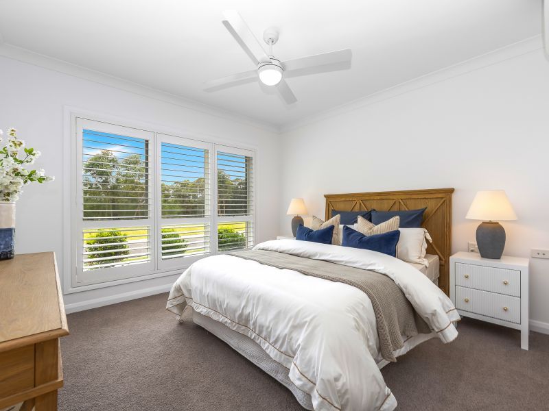 Sophisticated living by Shortland Waters golf course