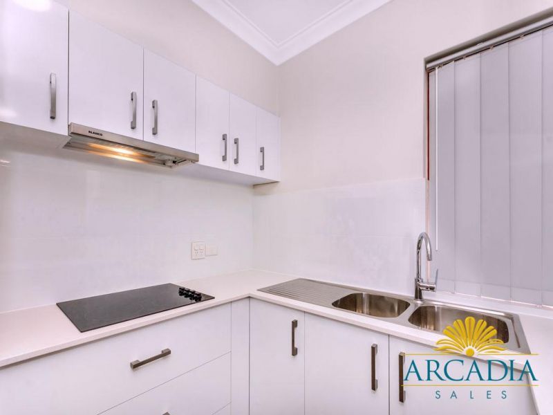 ARCADIA WATERS BICTON - 3 Bedroom, First Floor Stunner...