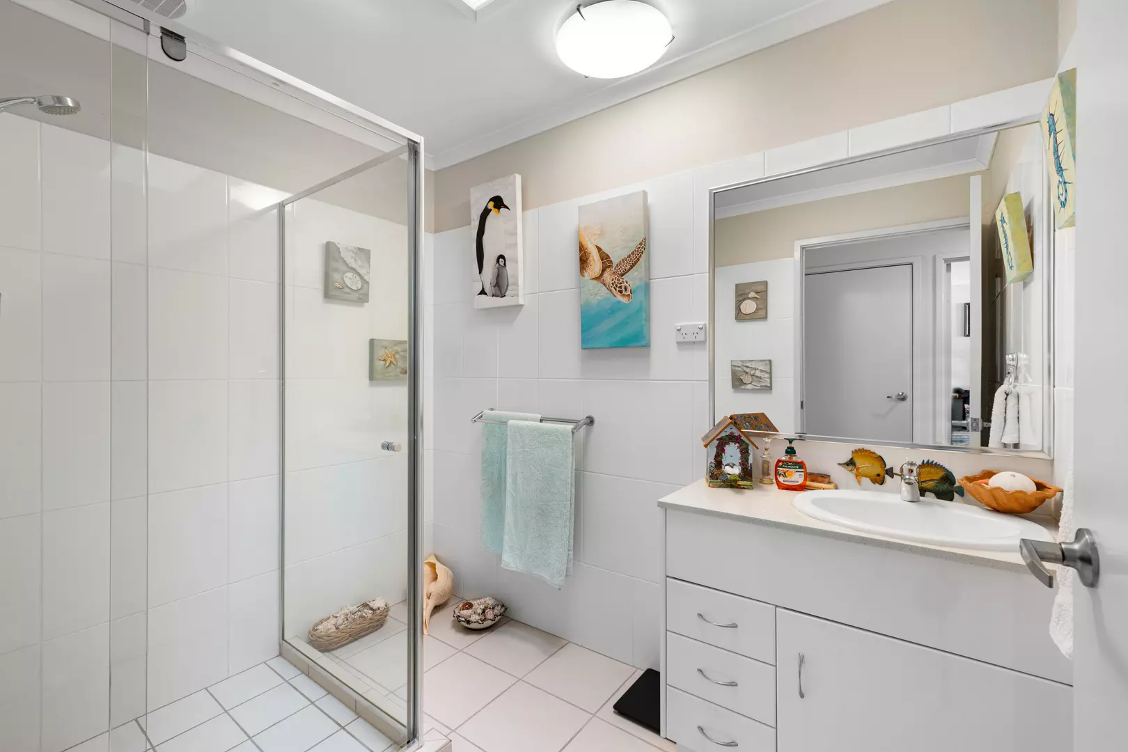 Beautifully presented property with Double Garage, fresh paint and DOG Friendly too.