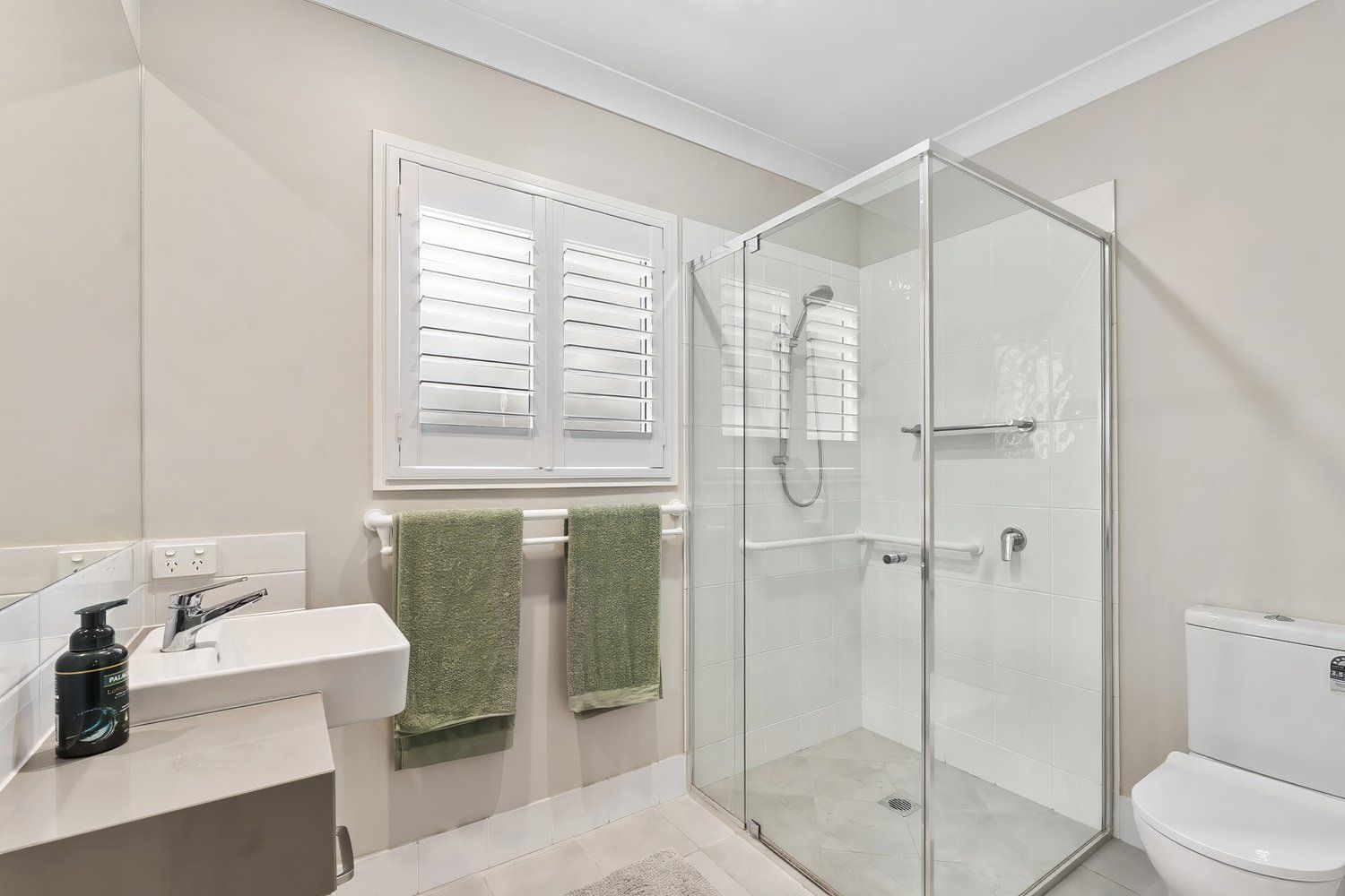 Immaculate Haven - Quiet Location