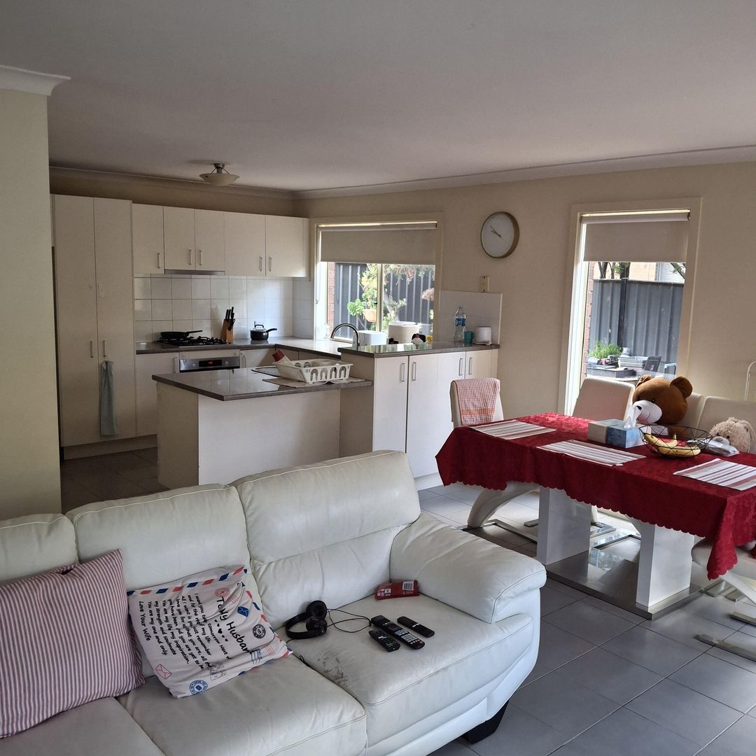 Roommate Wanted – Comfortable, Friendly Home in Great Location (50+)