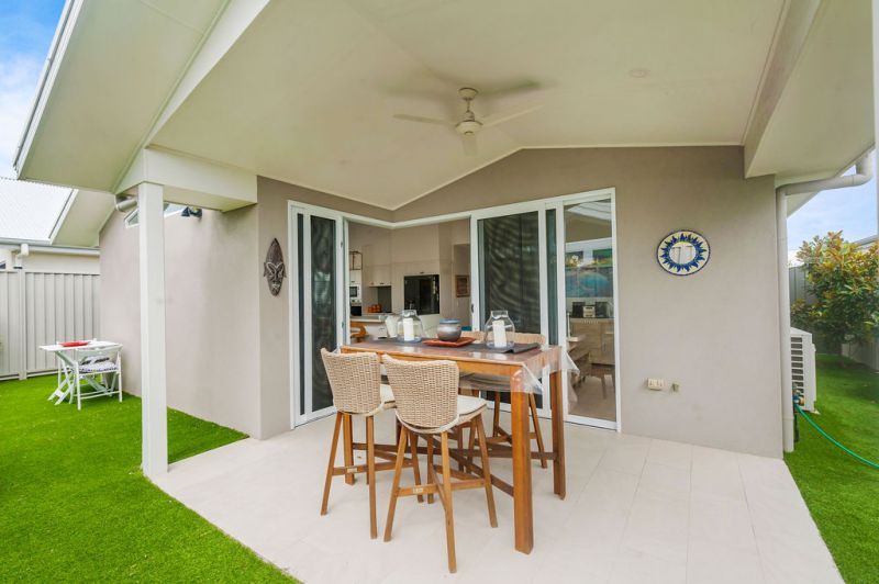 Modern 2 Bedroom Home - Relax and Enjoy!