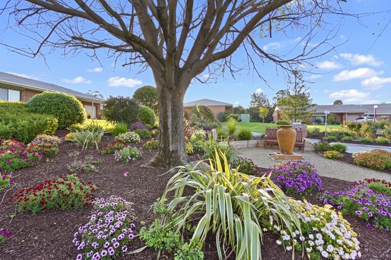 Enjoy a fulfilling retirement at Salford Park Community Village