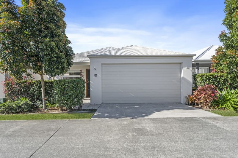 Bright, Spacious Home with Alfresco Living