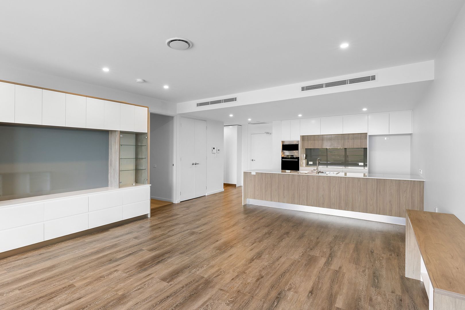 Peaceful living with spectacular views