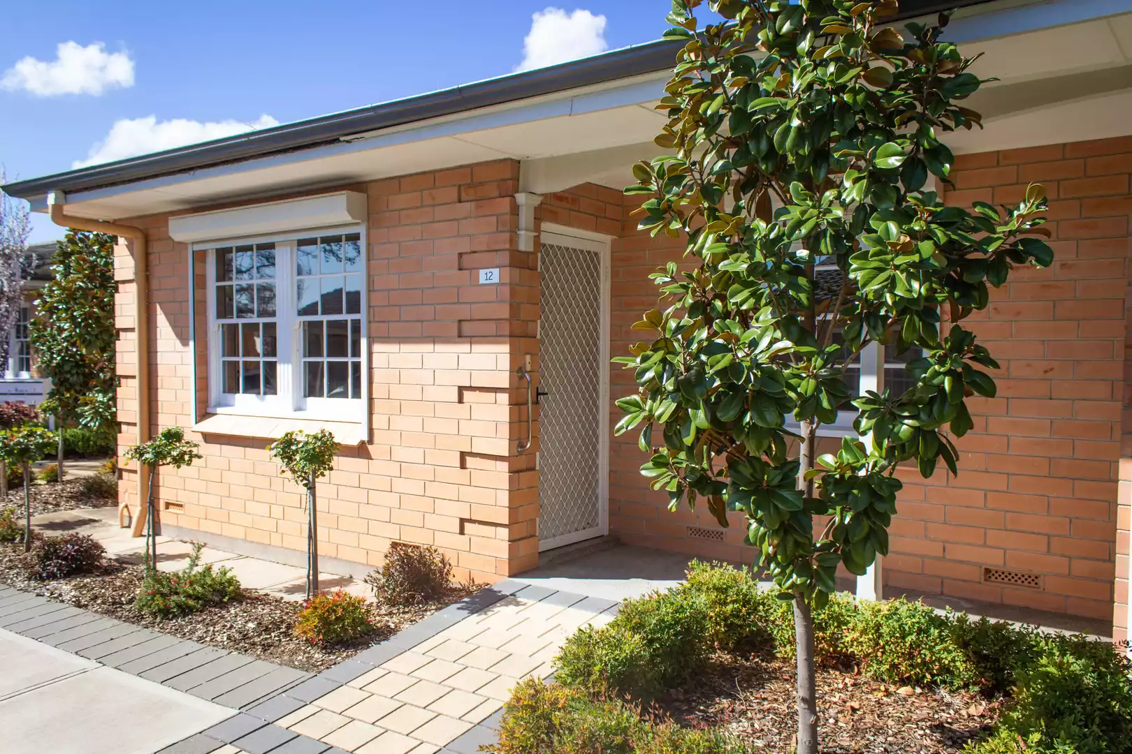 Are You Aged 65 Years Or Older And No Longer Working Full Time ? Graceful Retirement Living in Myrtle Bank 