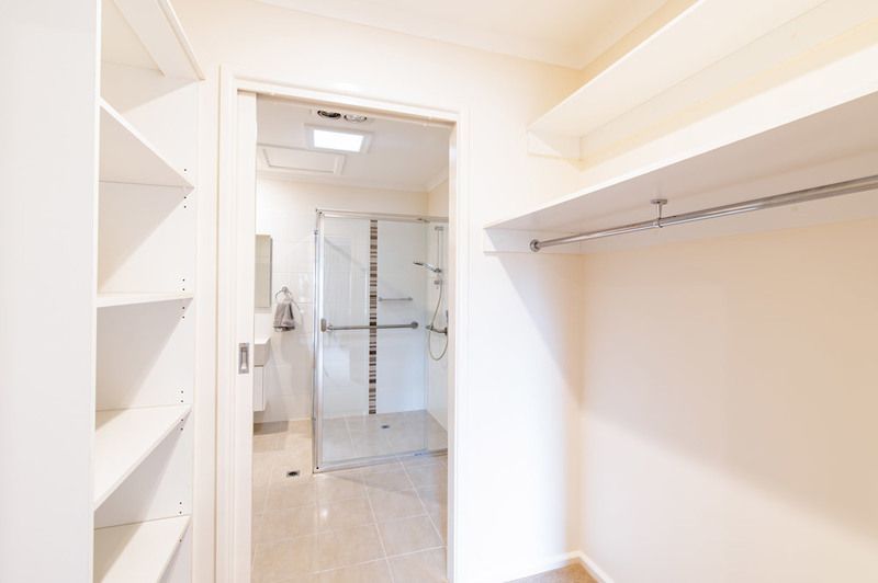 Enjoy your relaxing new lifestyle in this well appointed serviced apartment and the lifestyle that Torrens Grove has to offer!