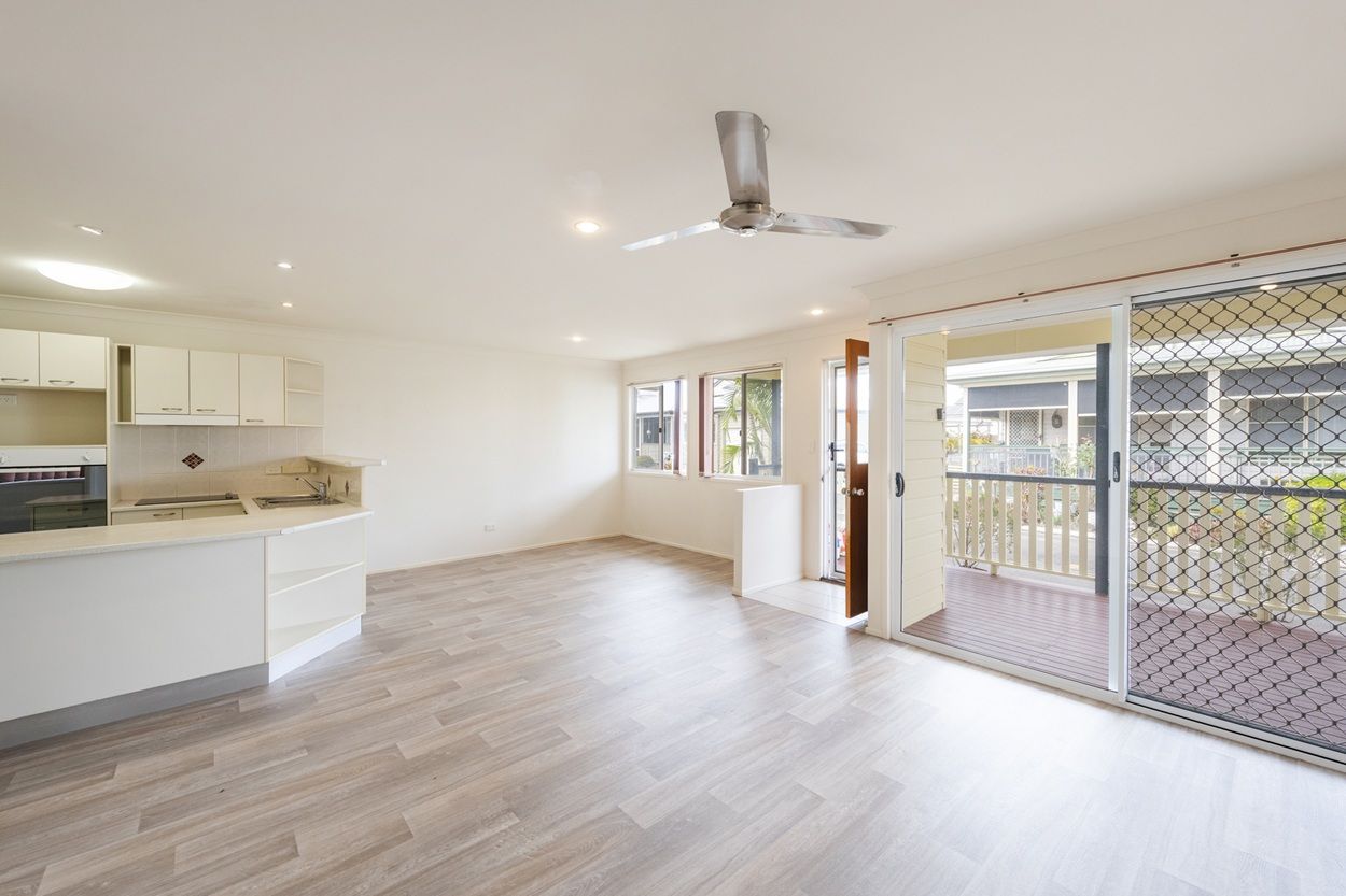 RELAXED COASTAL LIFESTYLE AWAITS