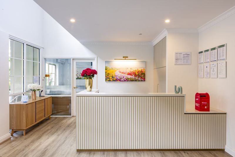 Delightful east-facing, spacious ground-floor one-bedroom apartment