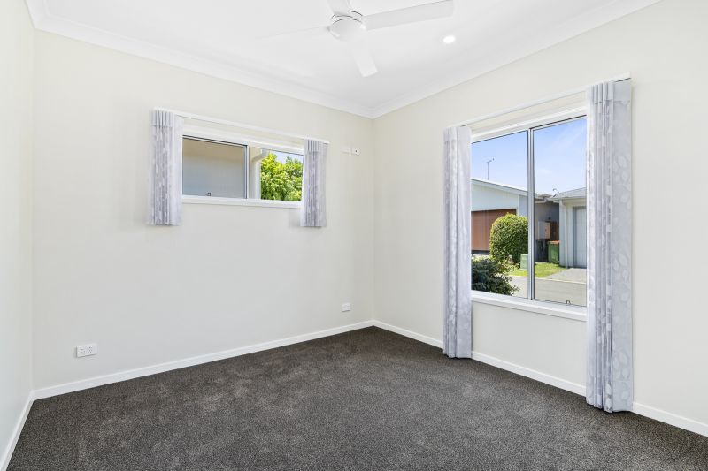 Private and Peaceful Home - with Breathtaking Views!