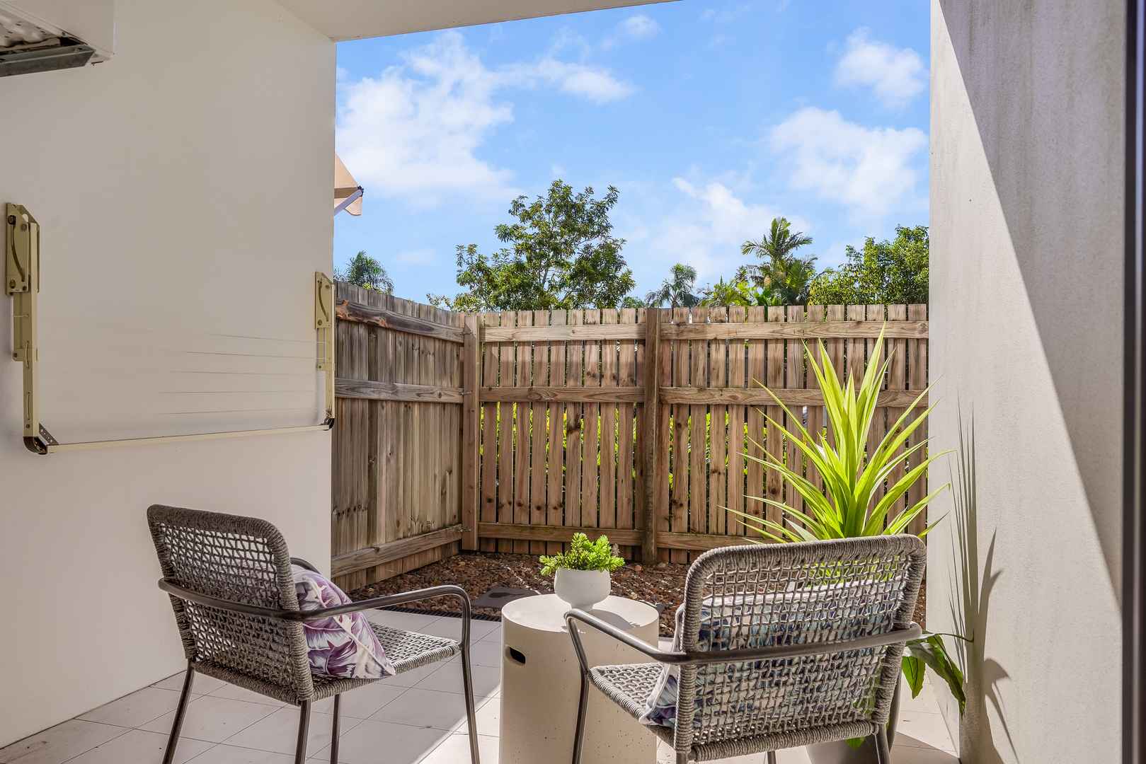 Spacious and modern 2-bedroom apartment