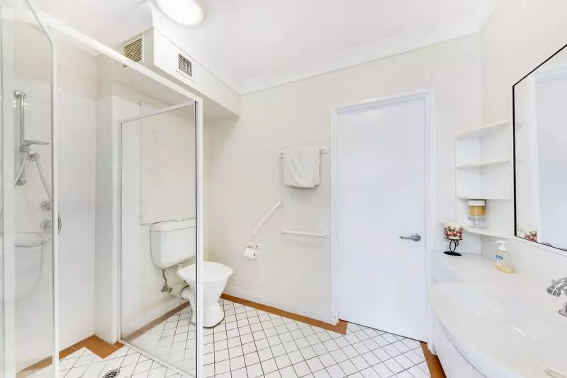 North facing Gem with excellent elevated outlook.