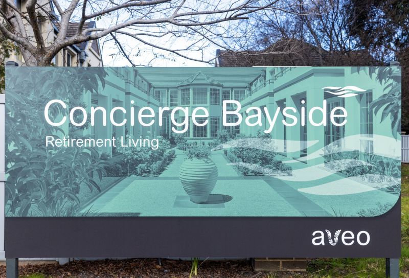 One-bedroom apartment with a large double balcony