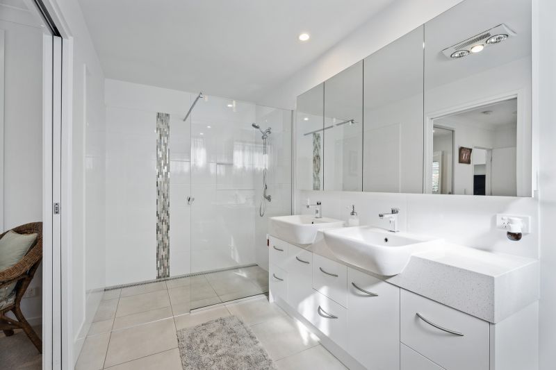 Site 82 - Established Heron