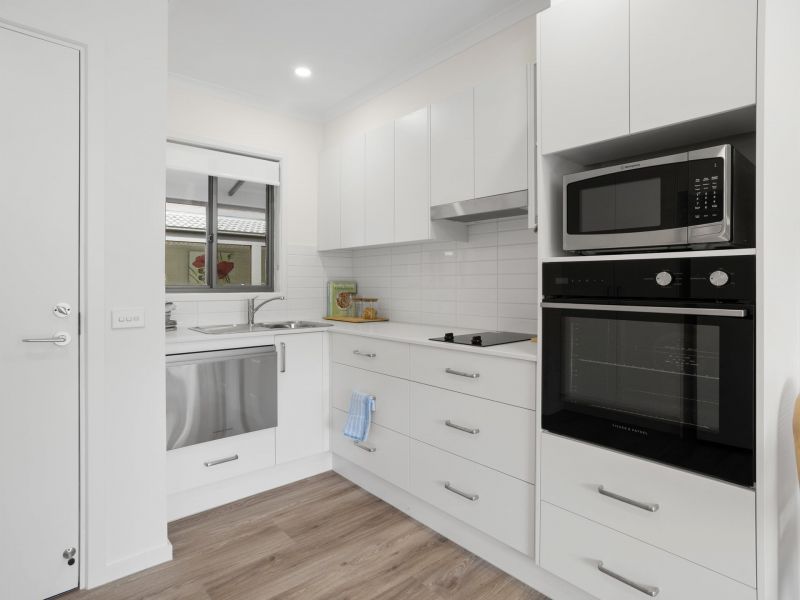 Stylish Renovation with Private Courtyard Retreat