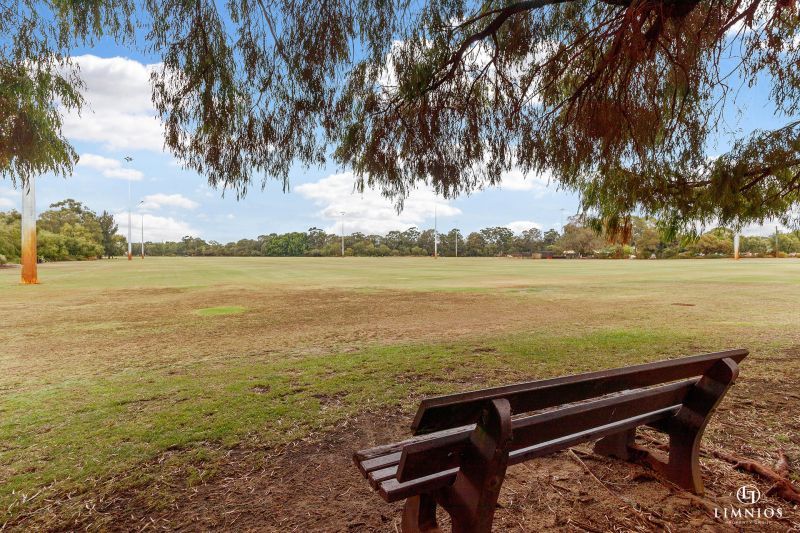 SOLD! You will LOVE this ground floor retirement living apartment!