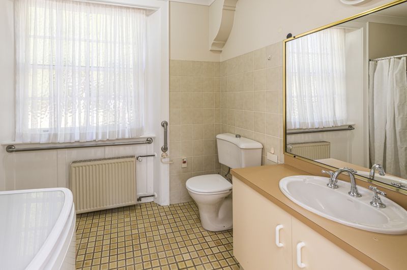 Studio Serviced Apartment with Corner Position