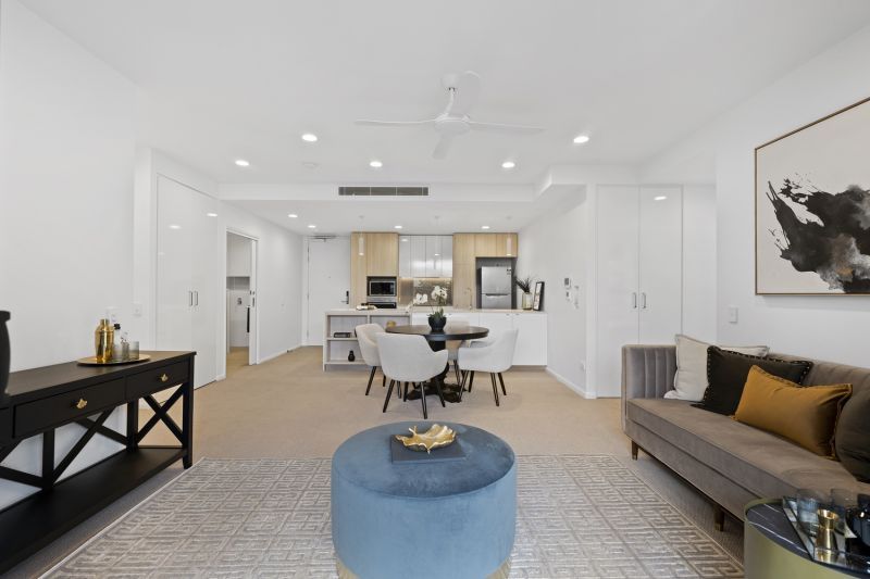 Contemporary east-facing third-floor two-bedroom apartment with reserve views