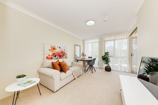 RARE FULLY RENOVATED STUDIO APARTMENT LOCATED ON THE GROUND FLOOR WITH AN EXCELLENT OUTLOOK