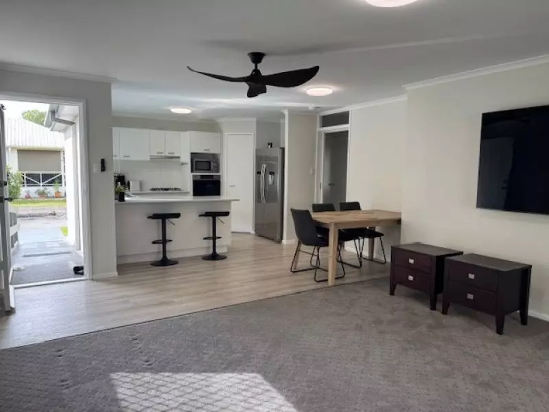 Luxurious Home with Abundant Features!