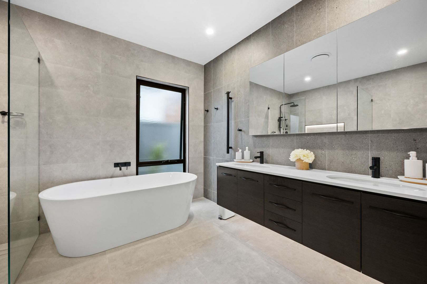 Move In, Settle Down and Enjoy the Lifestyle You Deserve