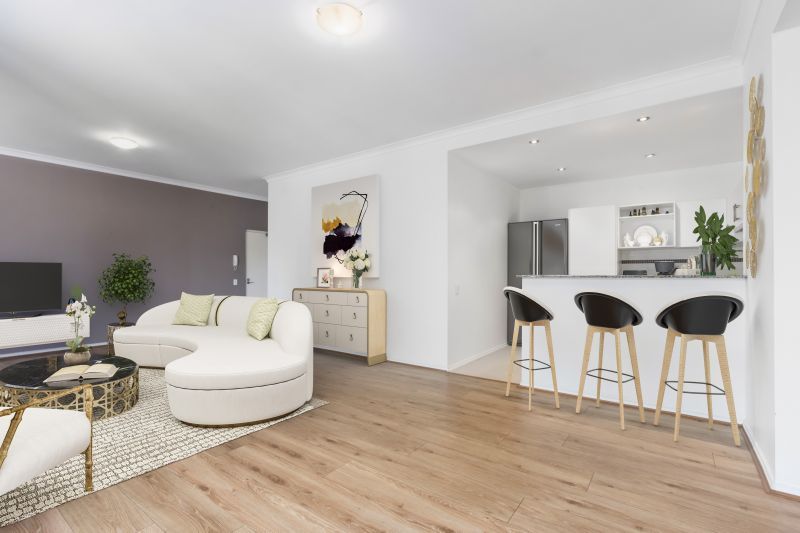 Stunning Views, Central Living!