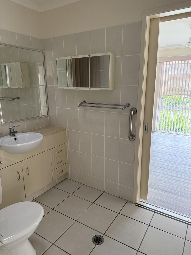Two bedroom home plus study in Palm Lake Resort Eagleby