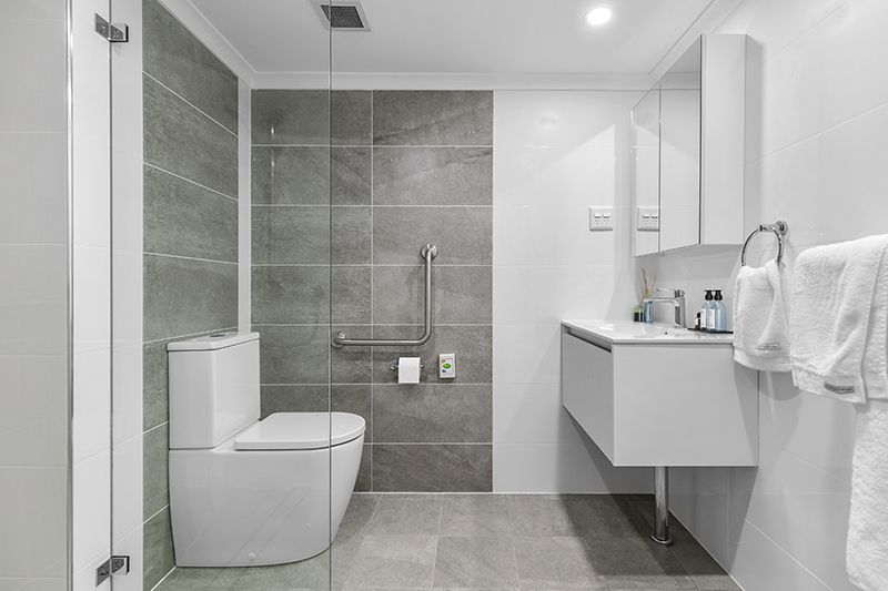 Beautifully refurbished one bedroom serviced apartment with sunny balcony.