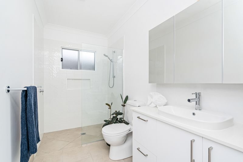 Simplicity and Style – Bright Modern Haven