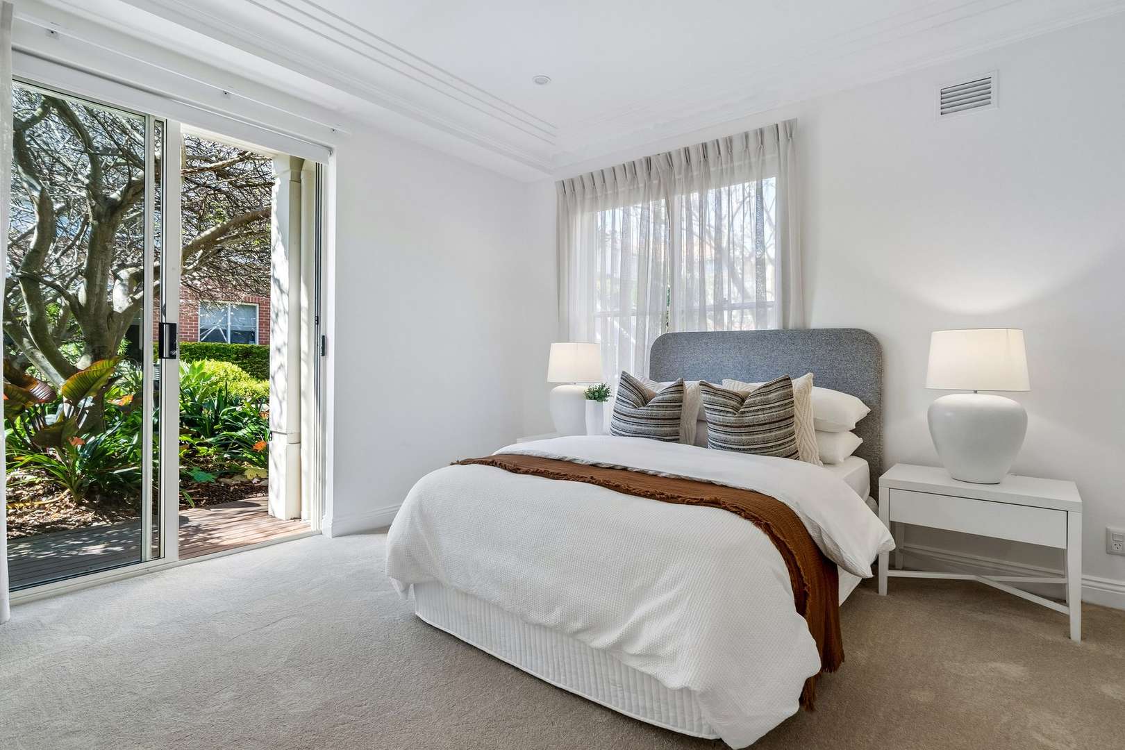 Elegant two-bedroom apartment with dual outdoor spaces