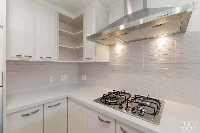 Light Filled North Facing Courtyard Villa