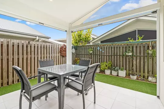 Fresh, Modern Haven with Private Entertaining