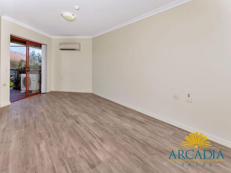 Arcadia Waters Bicton- Nothing to do, just move in.