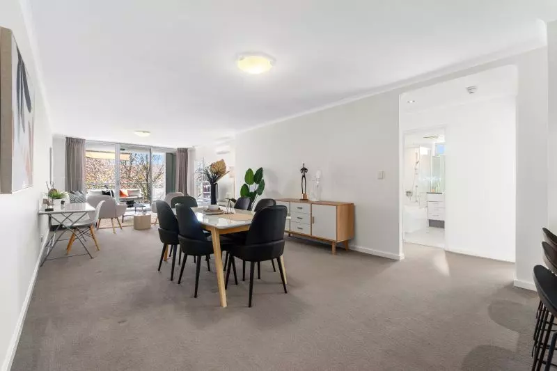 Contemporary Luxury Lifestyle!