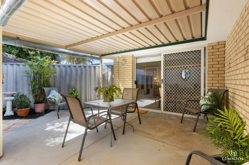 SOLD!. Beautifully presented, well maintained villa for the Over 55s