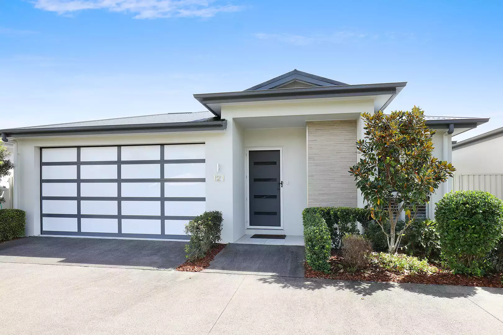 Simplify your Life in STYLE! - Villa 121 GemLife Maroochy Quays